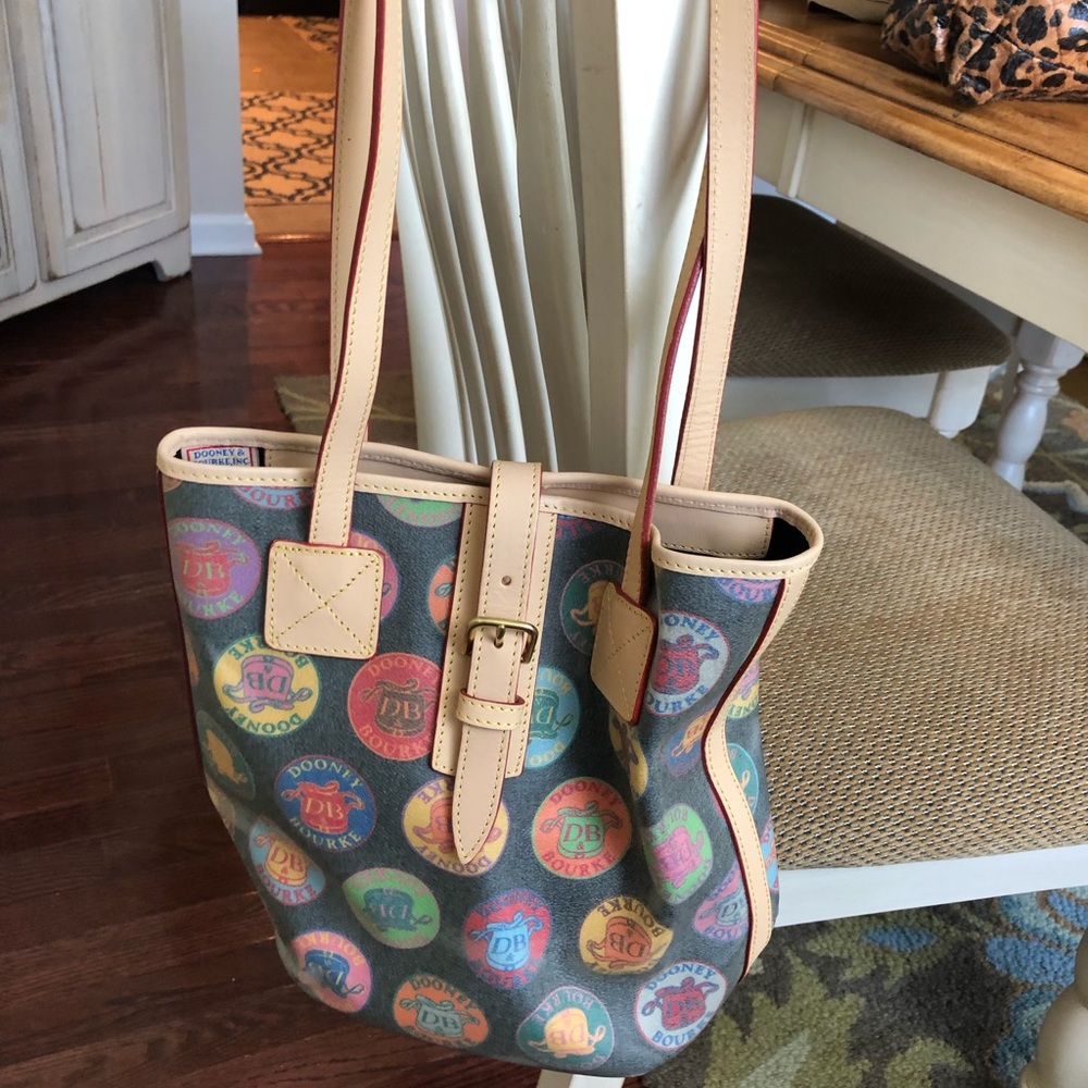 Dooney and Bourke over the shoulder and back